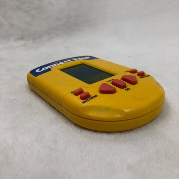 Vintage 1995 Connect Four LCD Electronic Hand-Held Game By Milton Bradley -WORKS - Picture 6 of 9